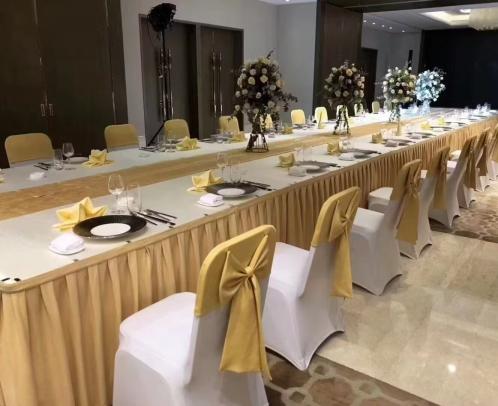 宴会厅台裙椅套
